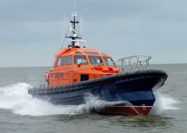 Ocean 3 Workboat Fender Systems - Pilot Boat ABP UK