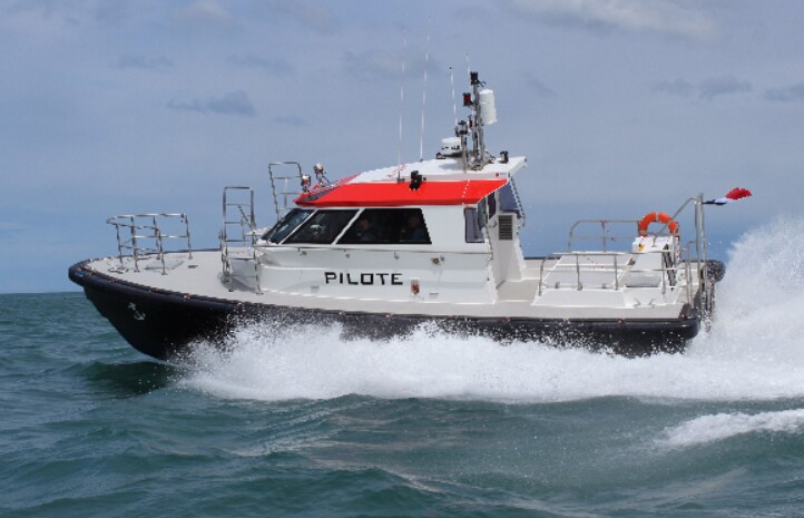 Ocean 3 Workboat Fender Systems - Pilot Boat CH4 Cherbourg