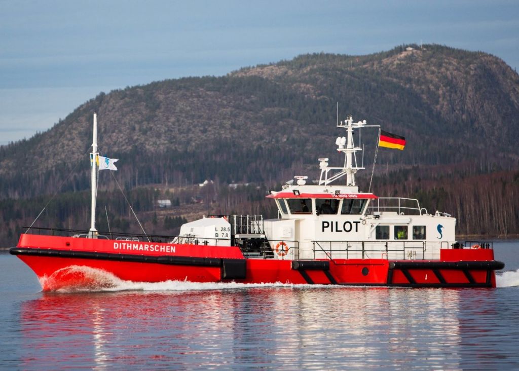 Ocean 3 Workboat Fender System - German Pilot Boat 27 m Dithmarschen