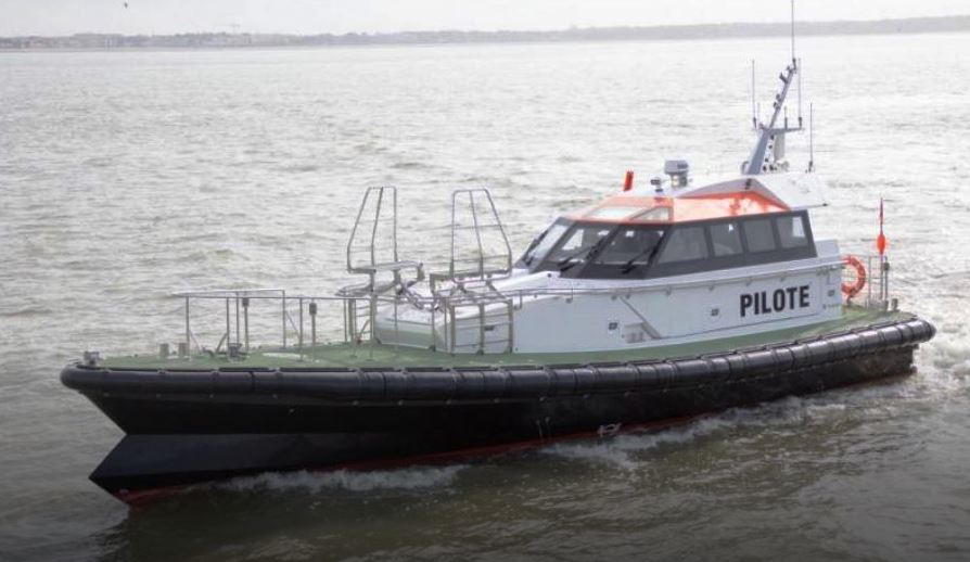 Ocean 3 Workboat Fender Systems - Pilot Boat 17 m Gavy La Loire - Bernard Shipyard