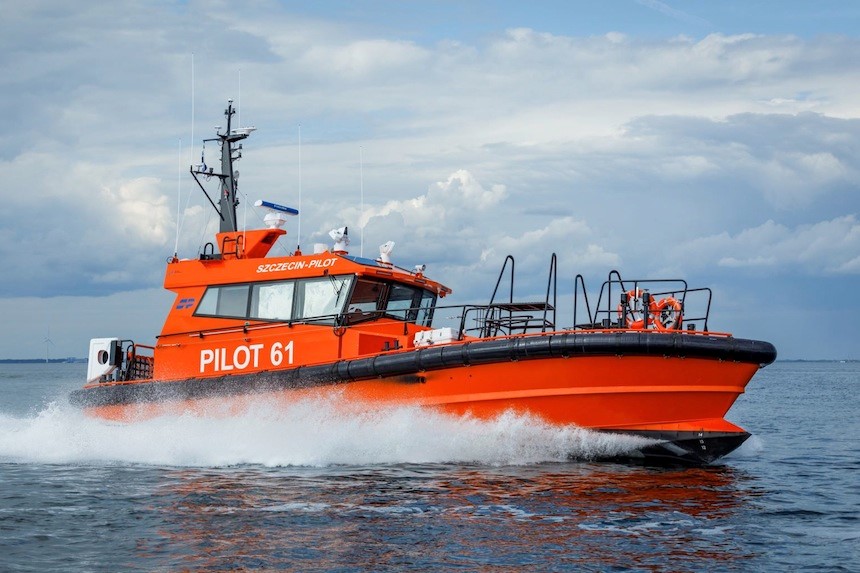 Ocean 3 Workboat Fender Systems - Pilot Boat 61 - Szszecin Polland