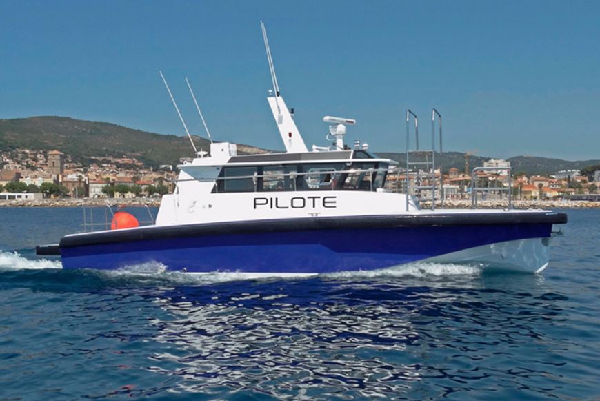 Ocean 3 Workboat Fender Systems - New Caledonia Pilot Boat - H2X Shipyards