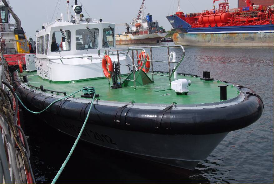 Ocean 3 Workboat Fender Systems - Pilot Boat Lahoot - Port Qasim