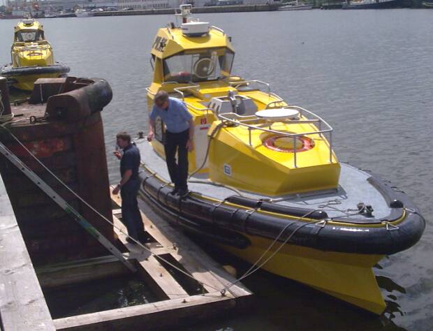 Ocean 3 Workboat Fender Systems - 5 Pilot Boat Kraken - Elbe Hamburg
