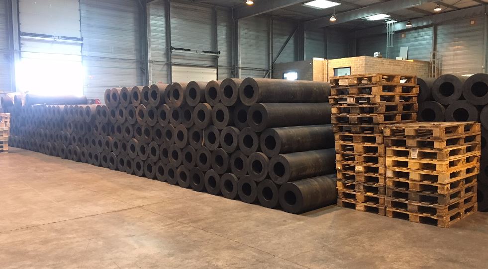 Cylindrical Rubber Fender - 400 Fenders Ø 450 x 3000 mm - Cameroon Harbor 02