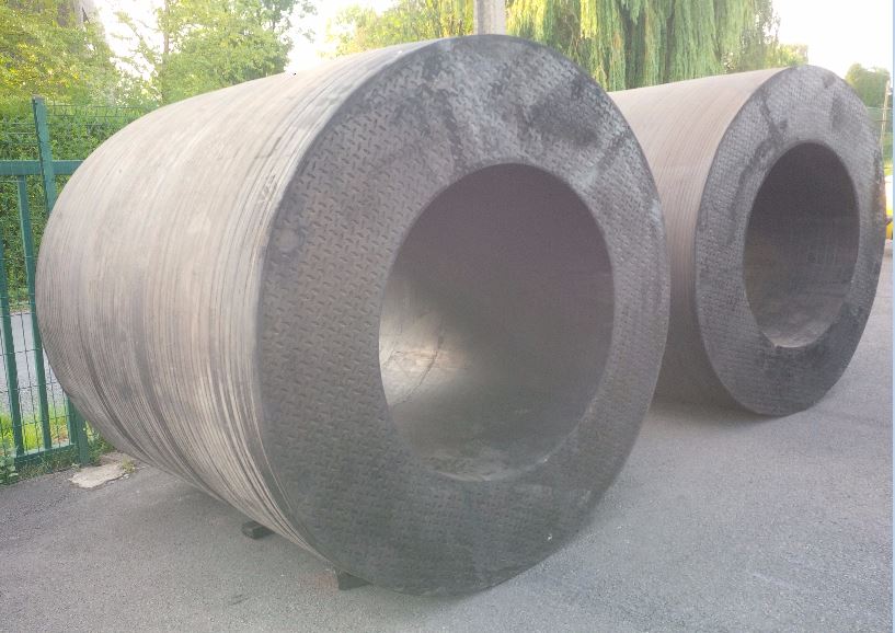 Cylindrical Rubber Fenders Ø 2,4 x 3 m