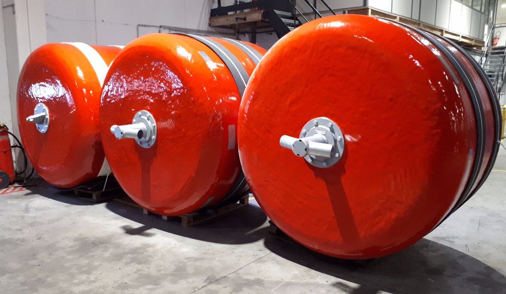 4 Anchor Buoys 5 T - Total 