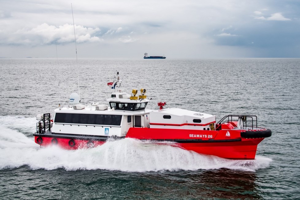 Workboat Fender Systems Ocean 3 - Crew Boats Damen 22 m 01 - Seaways 25 & 26