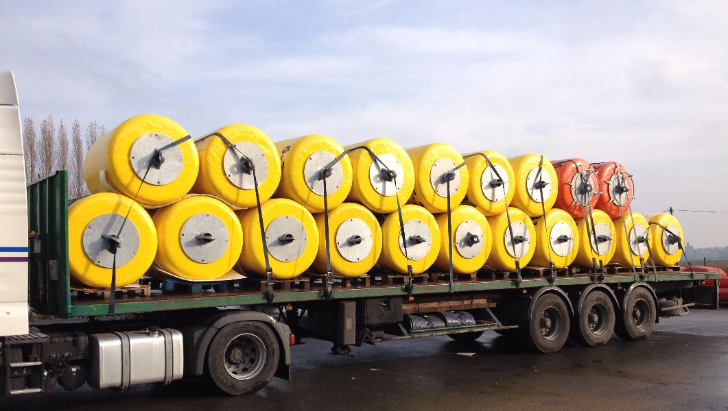 44 Mooring Buoys -  Trade Port of St Malo - 02