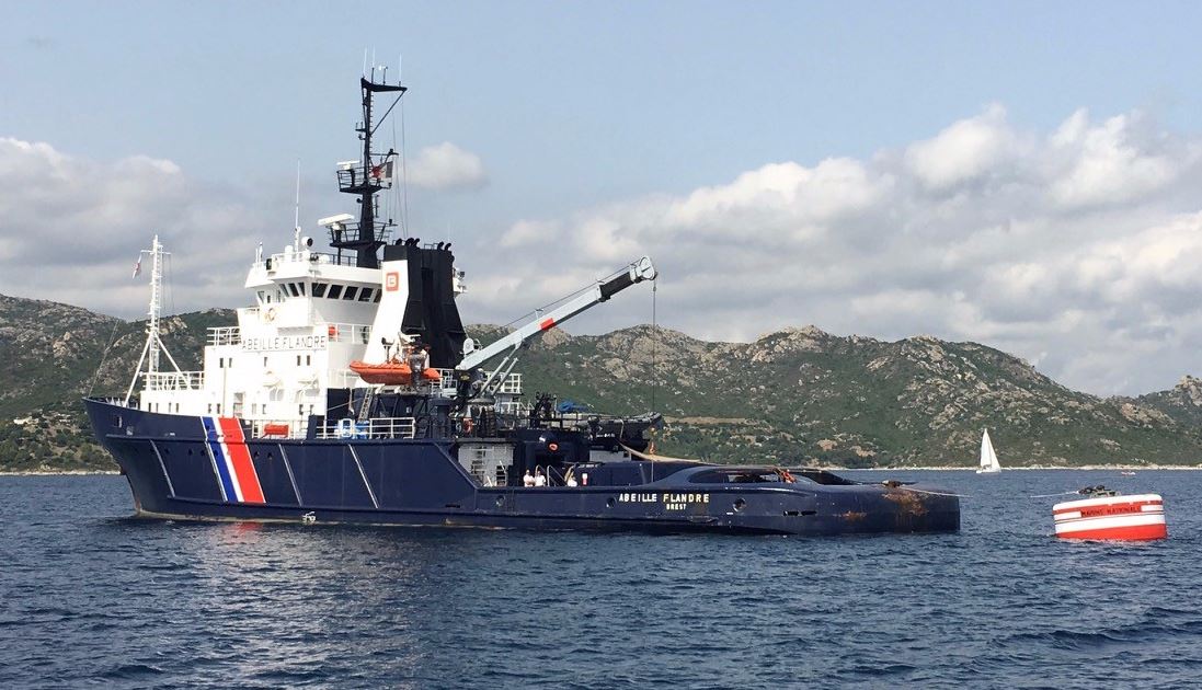 Ocean 3 Mooring Buoys - Abeille Flandre Tug Boat at St Florent