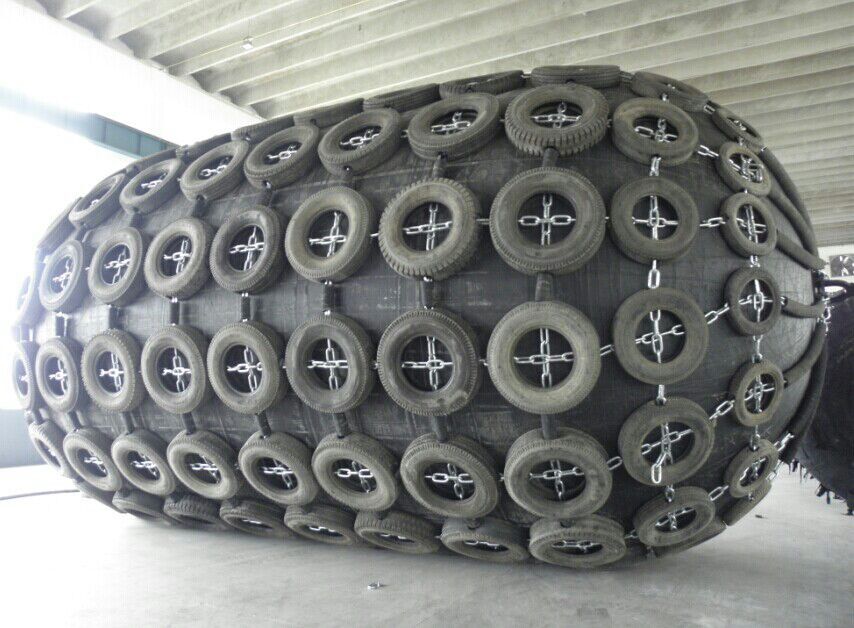 Ocean 3 Inflatable Fenders - 2 Fenders Ø 4,5 x 9,0 m - 01