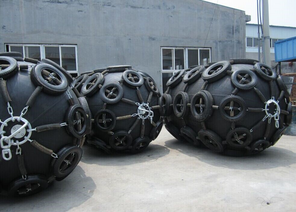 Ocean 3 Inflatable Fenders - 3 Fenders Ø 1,5 x 3,0 m - 03