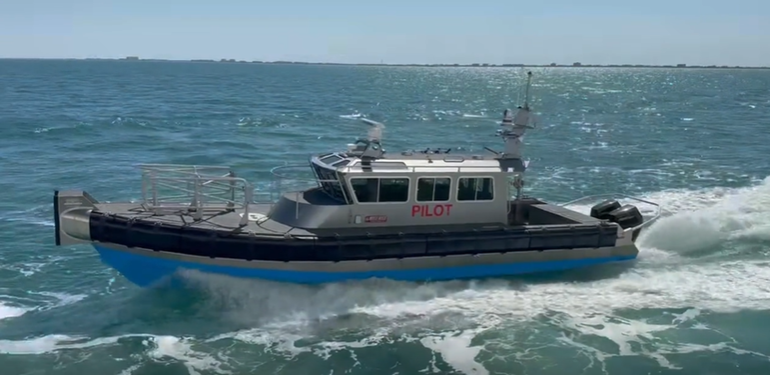 D&eacute;fenses de Vedettes Ocean 3 - Canaveral Pilots USA