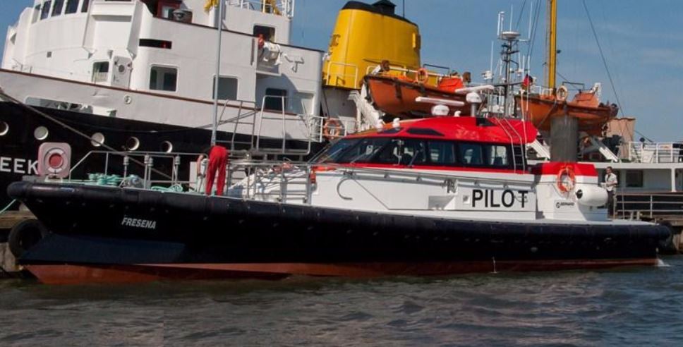 Workboat Fender Systems - Pilot Boat "FRESENA" - 'Emden - Germany