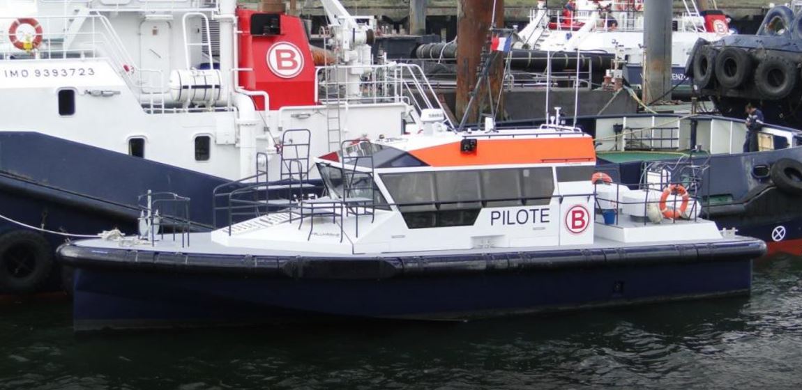 Défenses de Vedettes Ocean 3 - Pilotine VB Lama - Chantiers Alumarine 