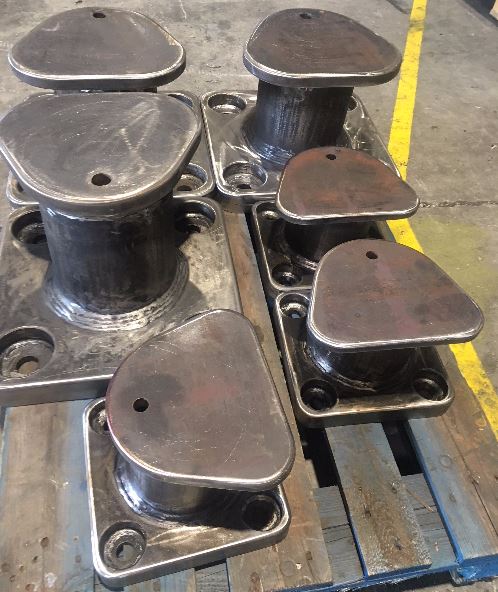 Ocean 3 Quay Accessories  - Bollards 10 and 20 T - 01