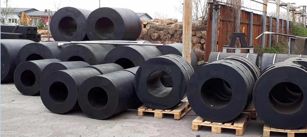 20 Cylindrical Rubber Fenders Ø 800 x Ø 400 x L1000 mm & 6 Ø 600 x Ø 300 x L1200 mm