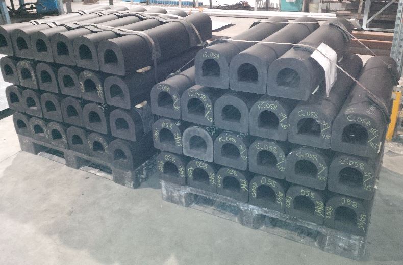 Delta Rubber Fenders - D150 x 1000 mm