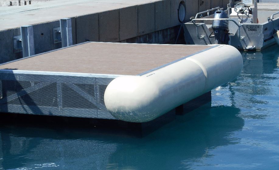 Ocean 3 Dock Fenders - Large Yachts Pontoon Monaco 02