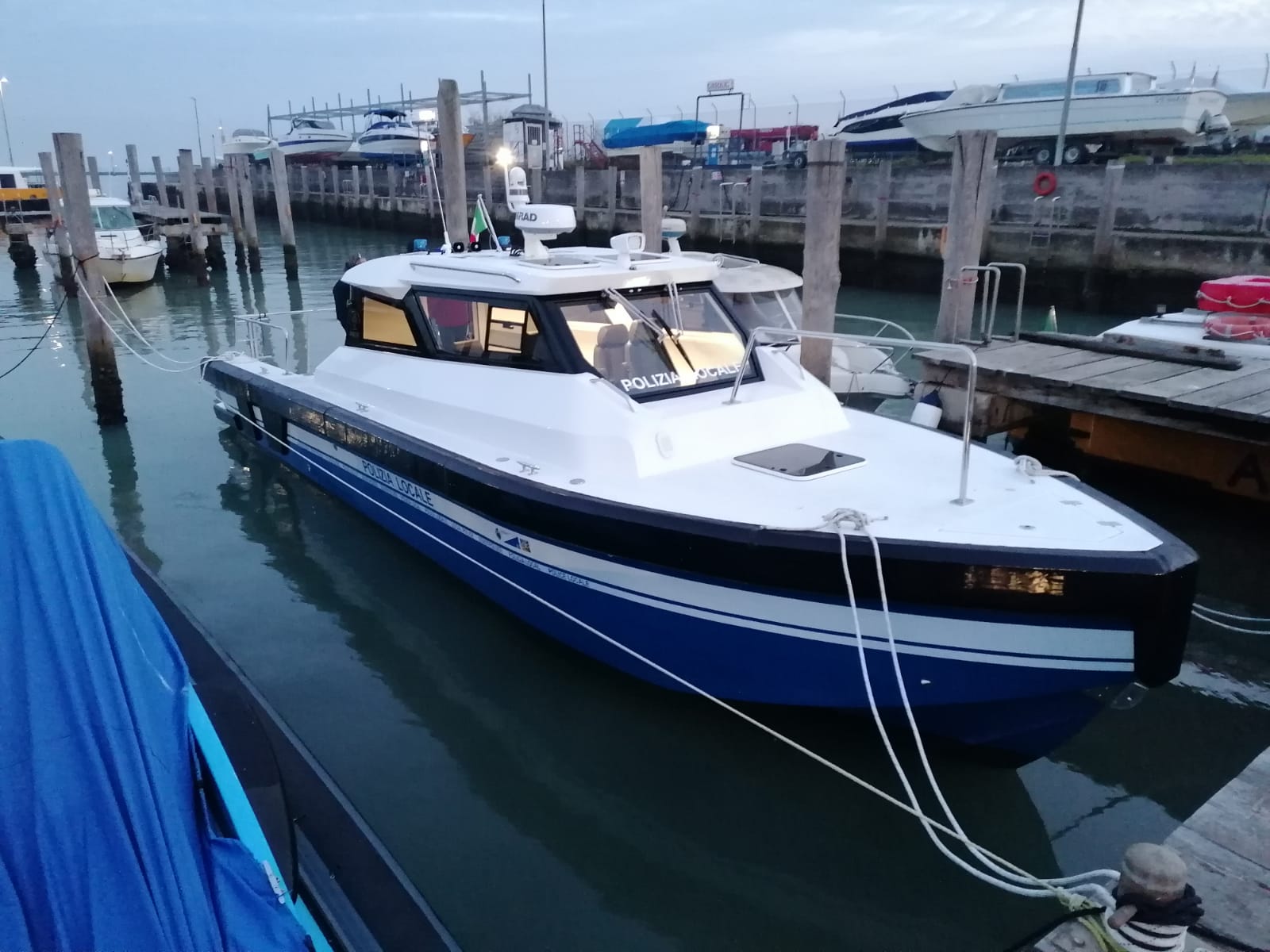 Equipements Défenses de Vedettes Ocean 3 - SAR Italien 11 m