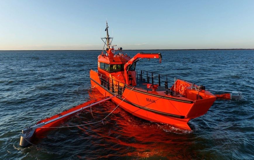 Equipements Défenses de Vedettes Ocean 3 - Bateau de Dépollution 18 m