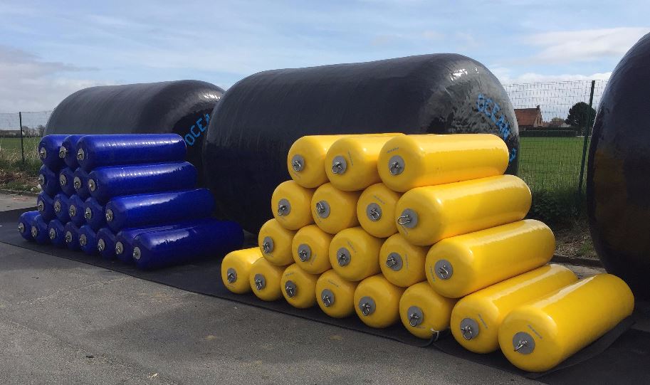 40 Foam Filled Fenders Ø 500 x 1000 mm - UK Police 01
