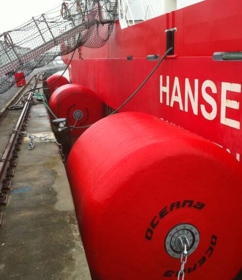 Ocean 3 Foam Filled Fenders - 3 DAM Cuxhaven Pilot Station 01