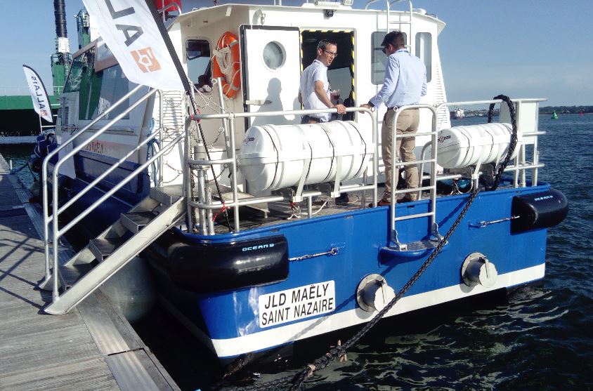 Défenses de Vedettes - Crew Boat Esus 190 Allais 02